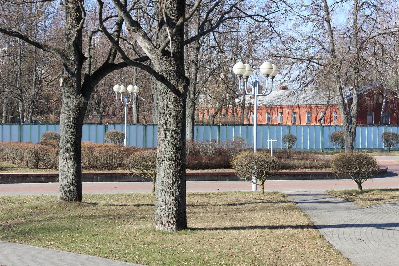 Gostinnyi Dom Bobruisk Bagian luar foto